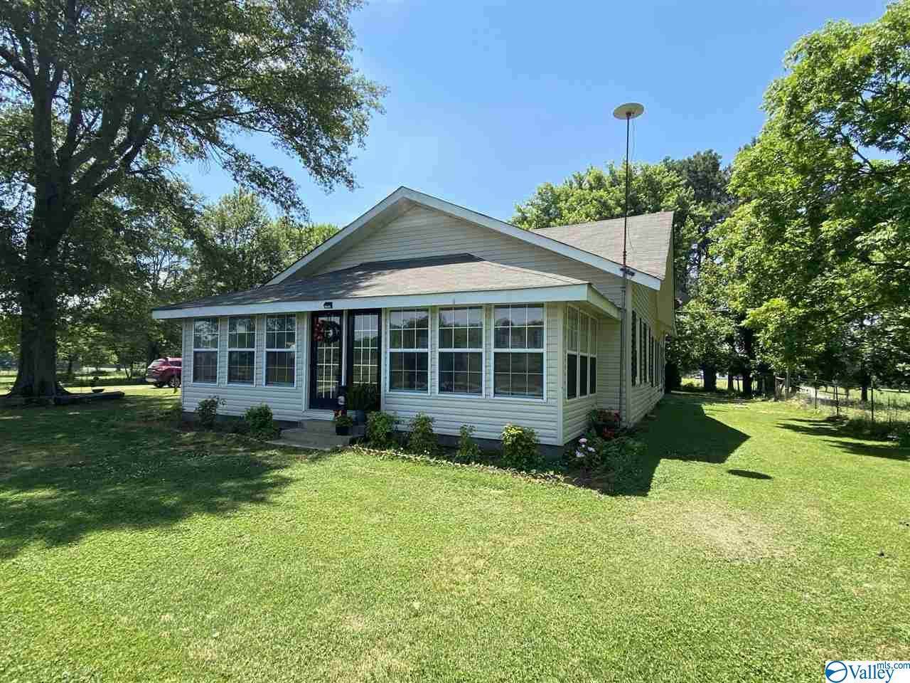 120 County Road 1495 - Photo 1