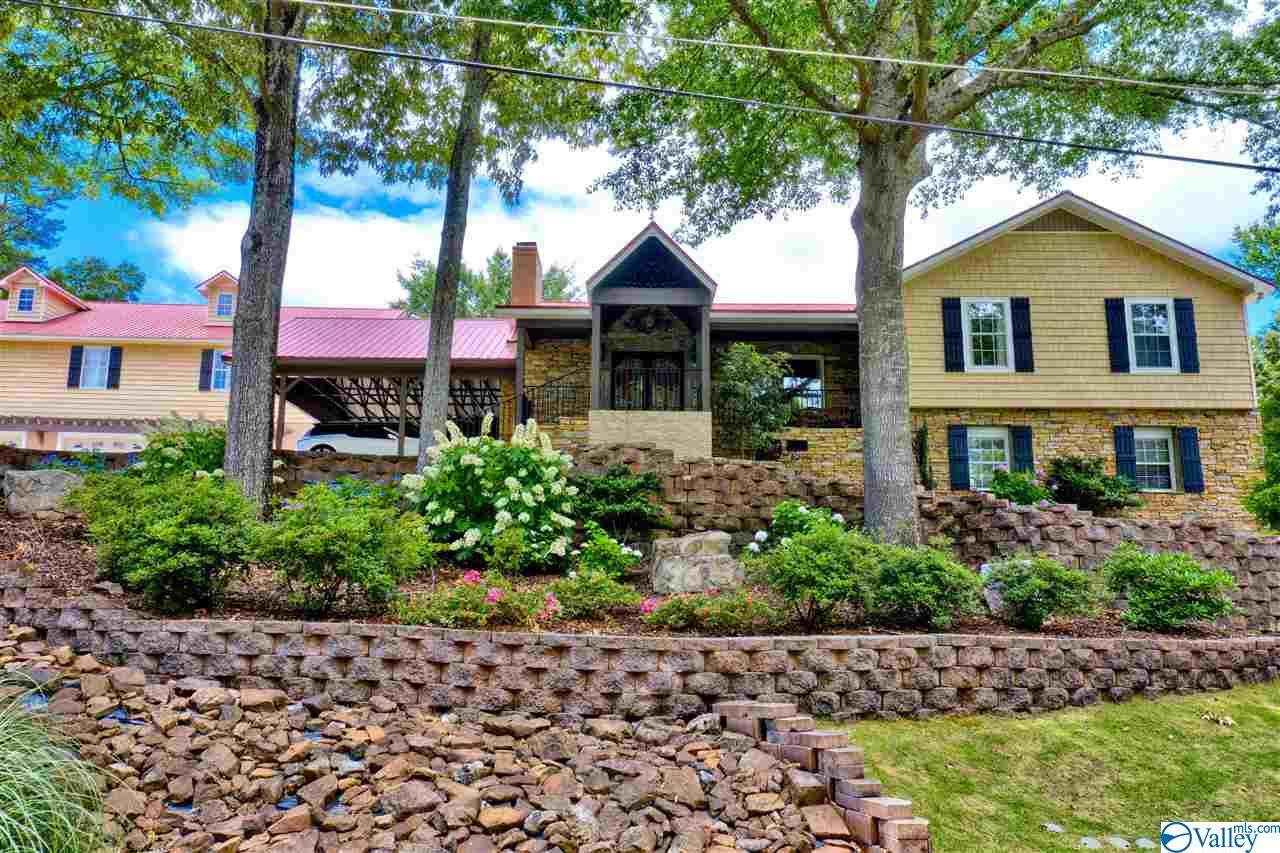 420 Pinewood Avenue - Photo 1
