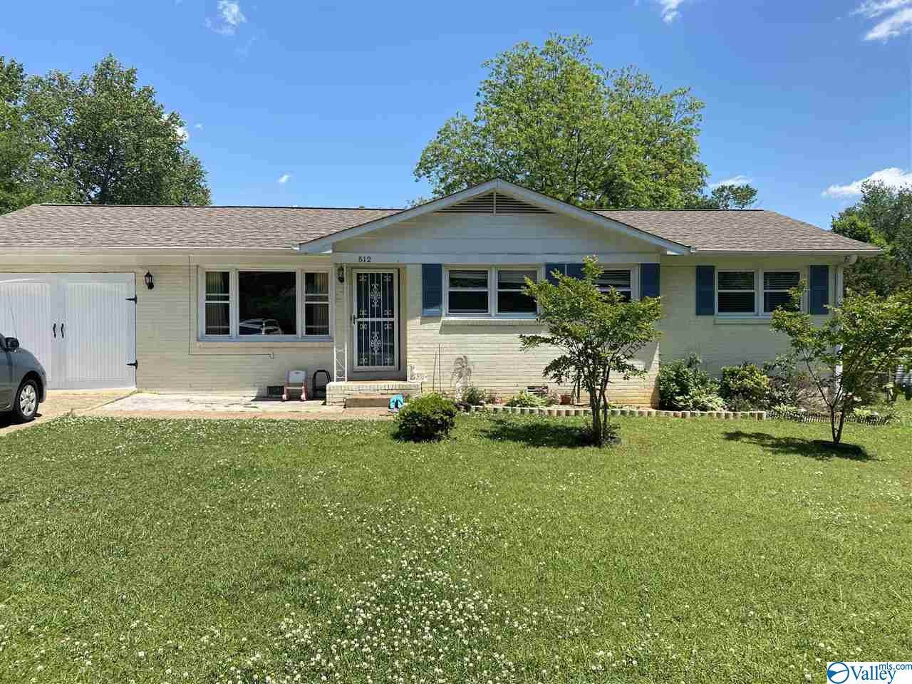 512 Clift Drive - Photo 1