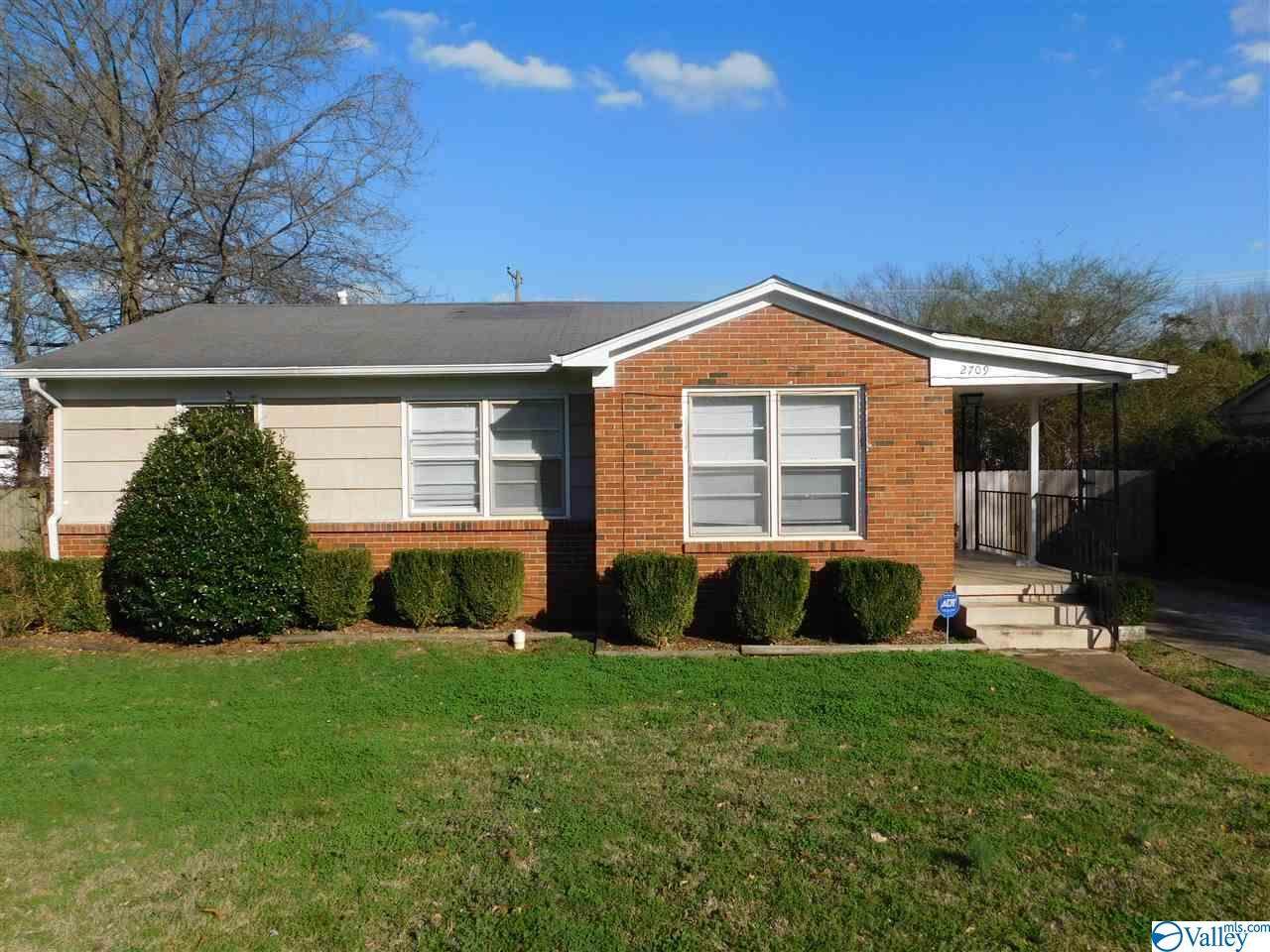 2709 Fairacres Road - Photo 1