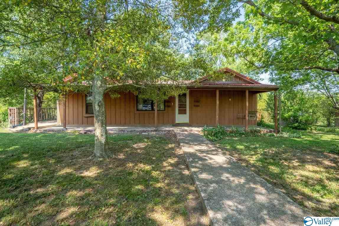 1880 County Road 642 - Photo 1