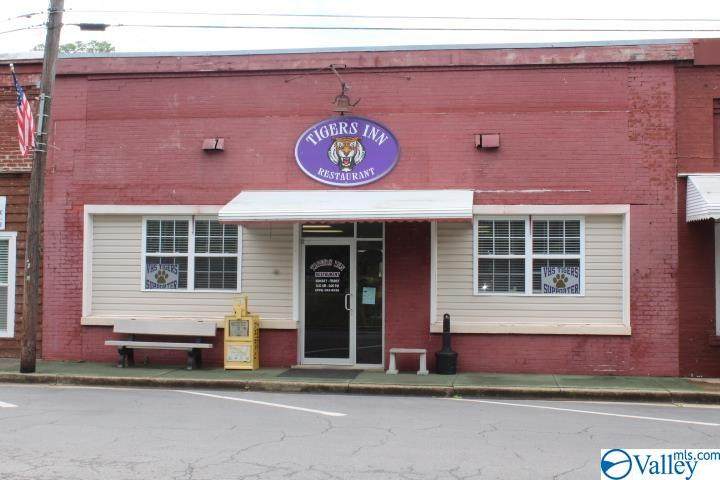 132 Commerce Avenue - Photo 1