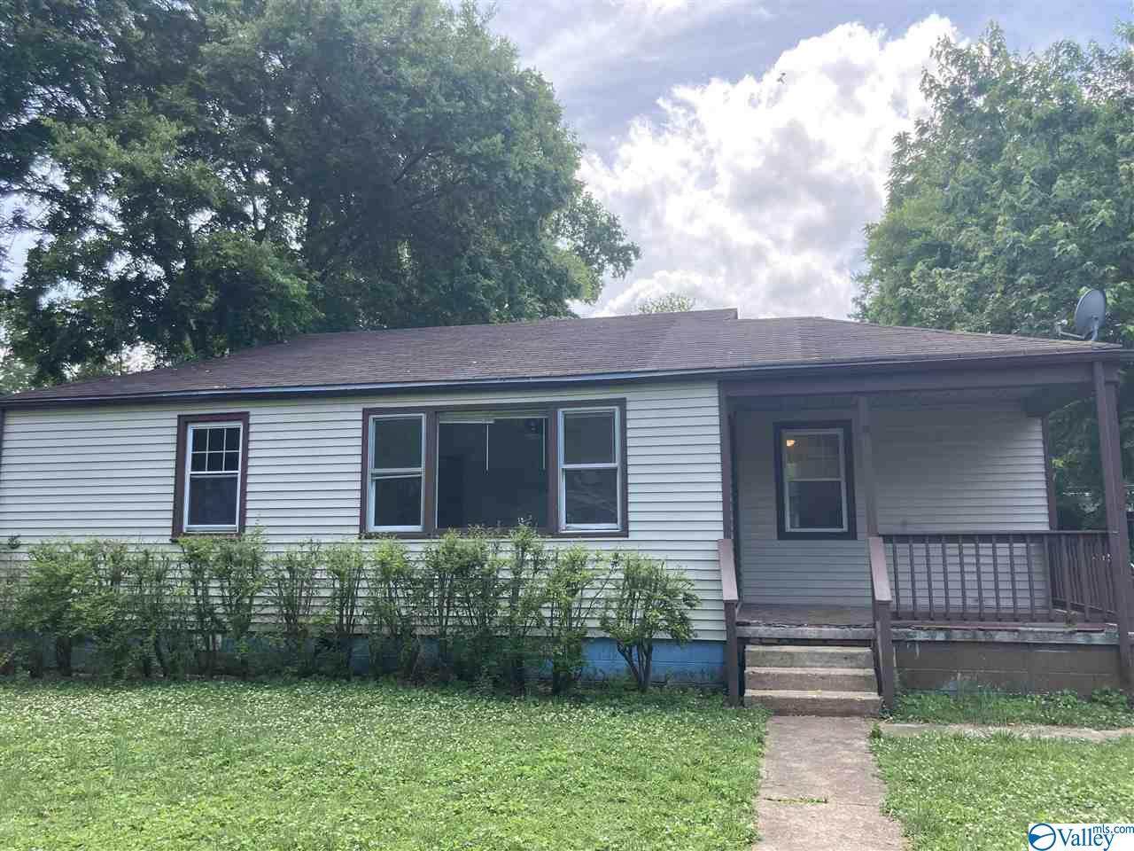 1019 Parklane Street - Photo 1