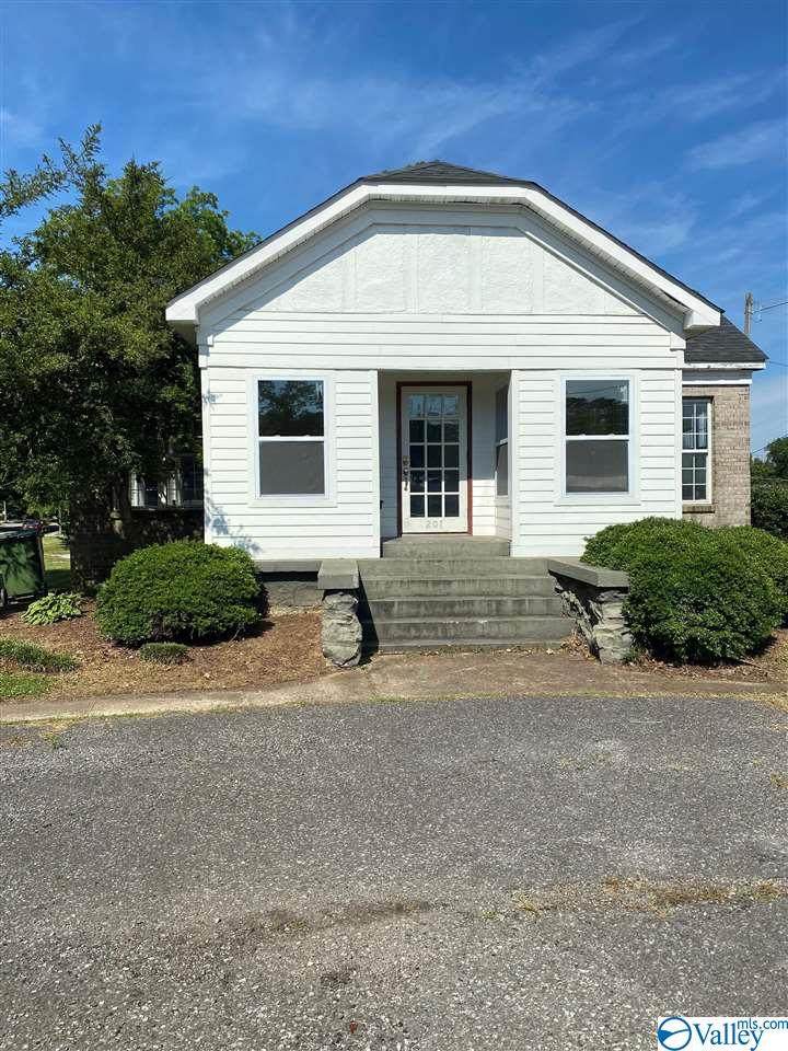 201 Bob Wallace Avenue - Photo 1