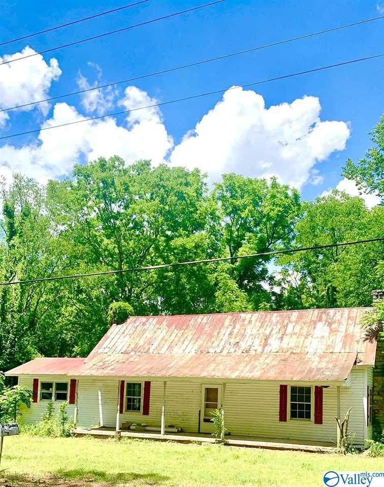 315 East Lee Street - Photo 1