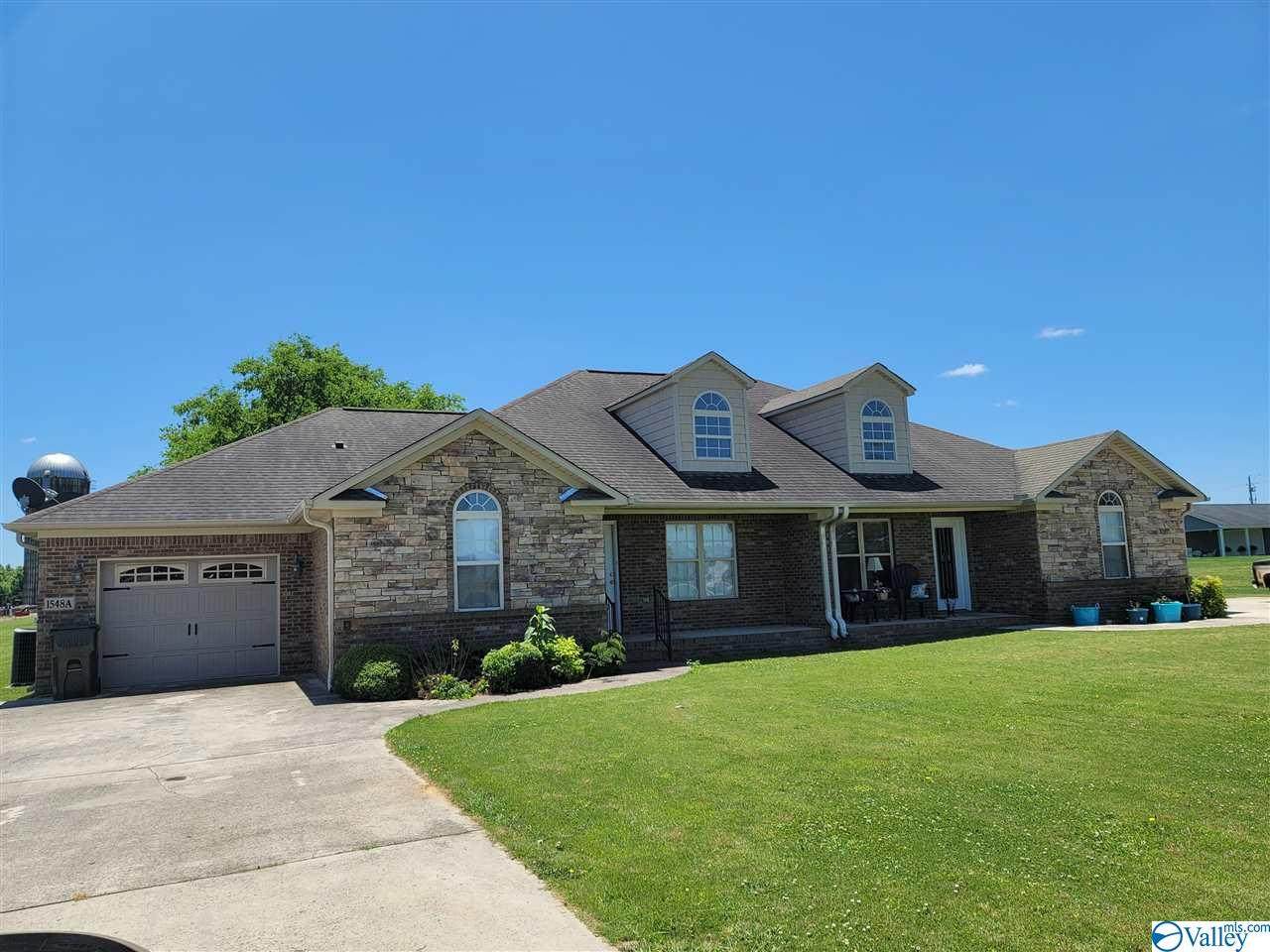 1548 Charity Lane - Photo 1