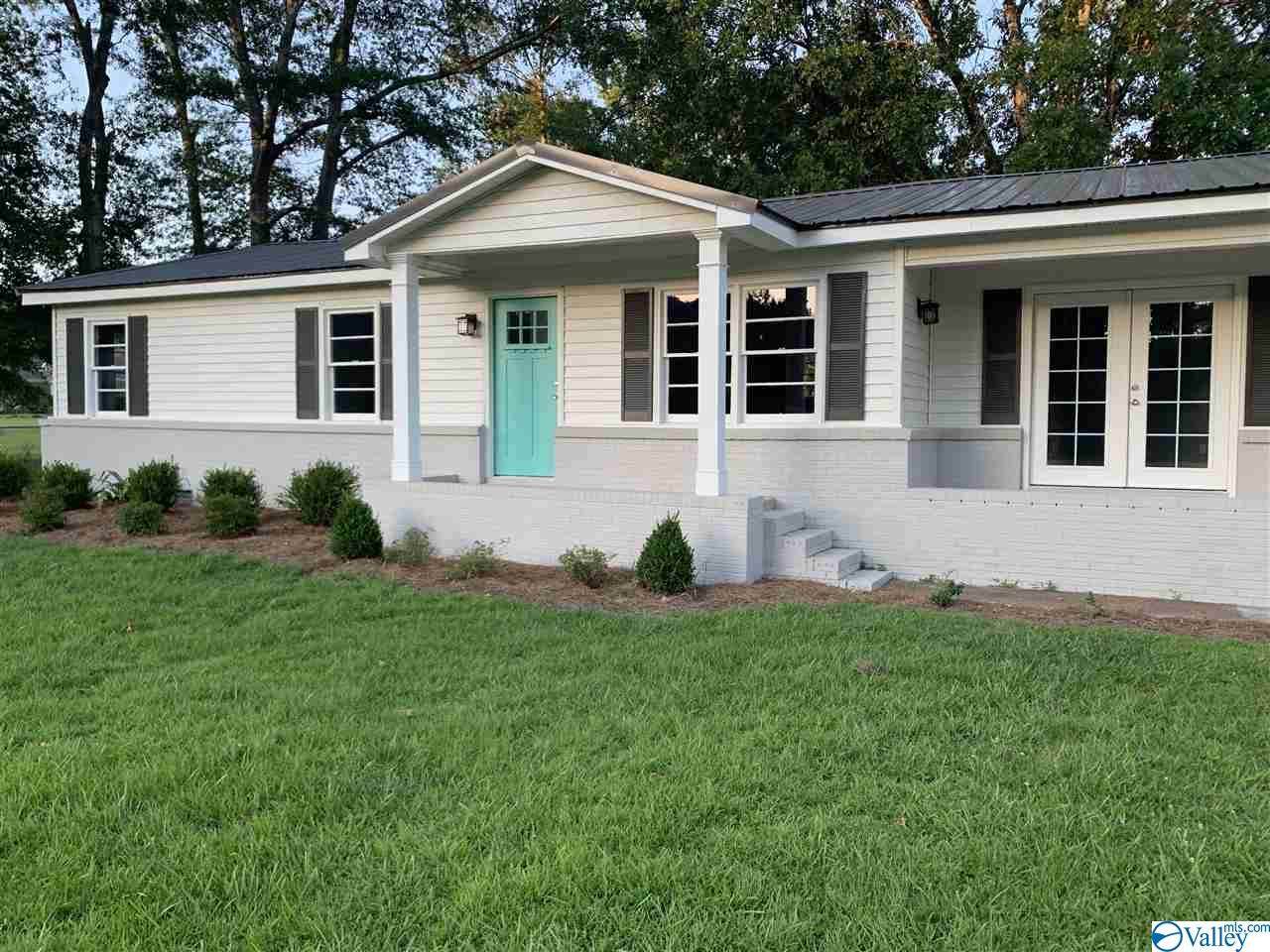 1042 Oakland Drive - Photo 1
