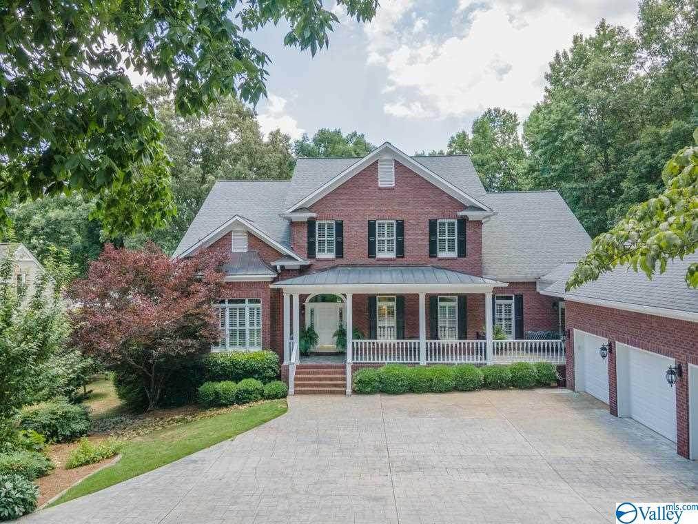 401 Timberlake Drive - Photo 1