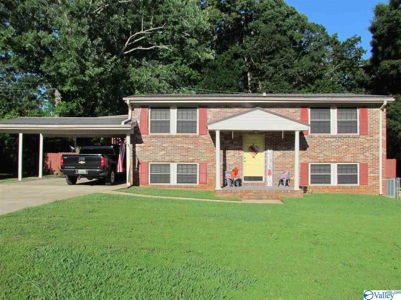 1722 Sherwood Drive - Photo 1