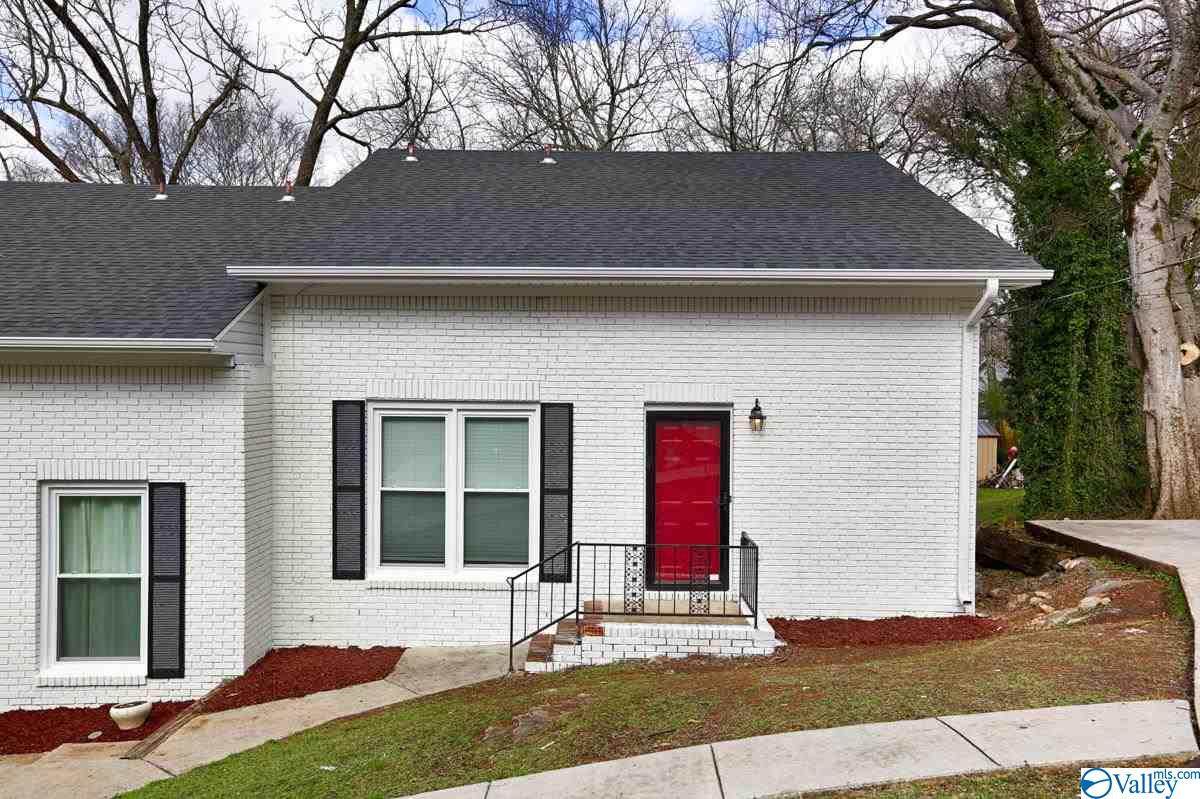 1601 Wells Avenue - Photo 1