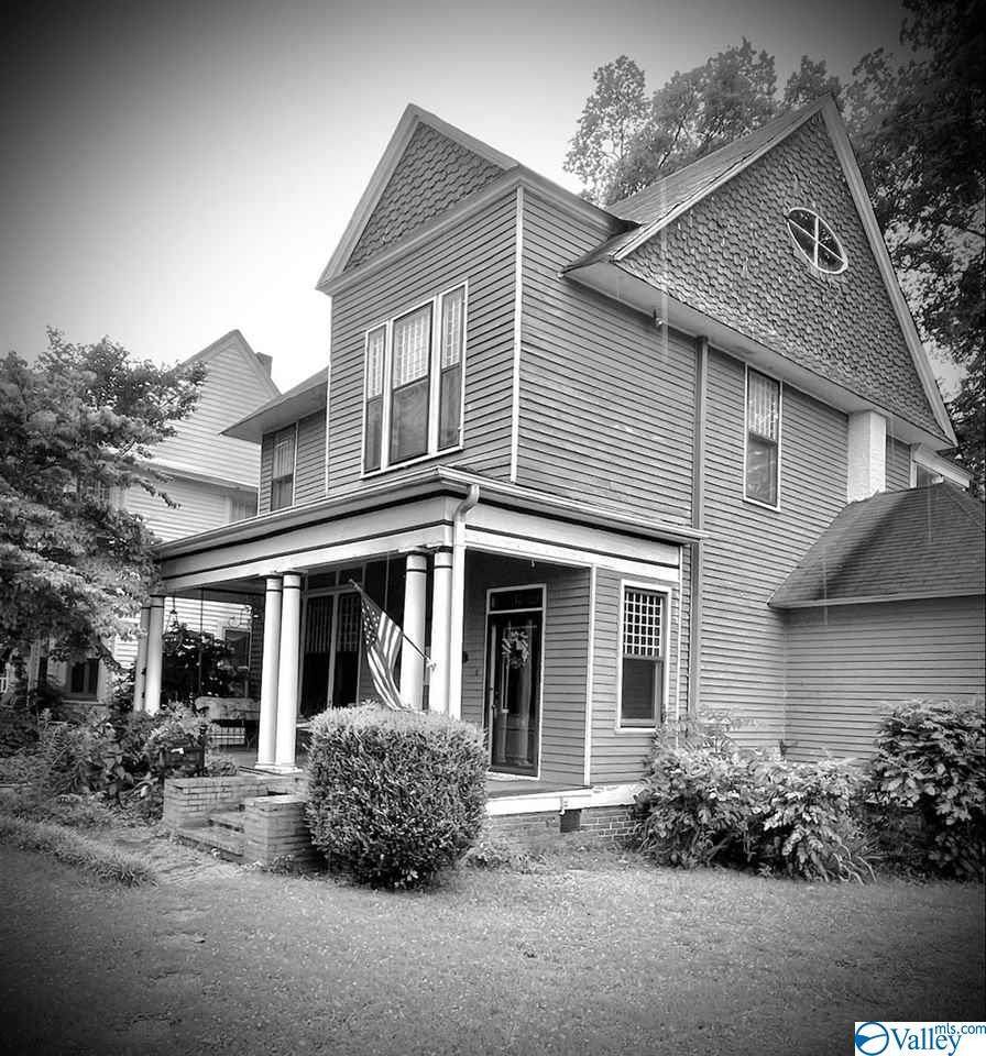 405 Jackson Street - Photo 1