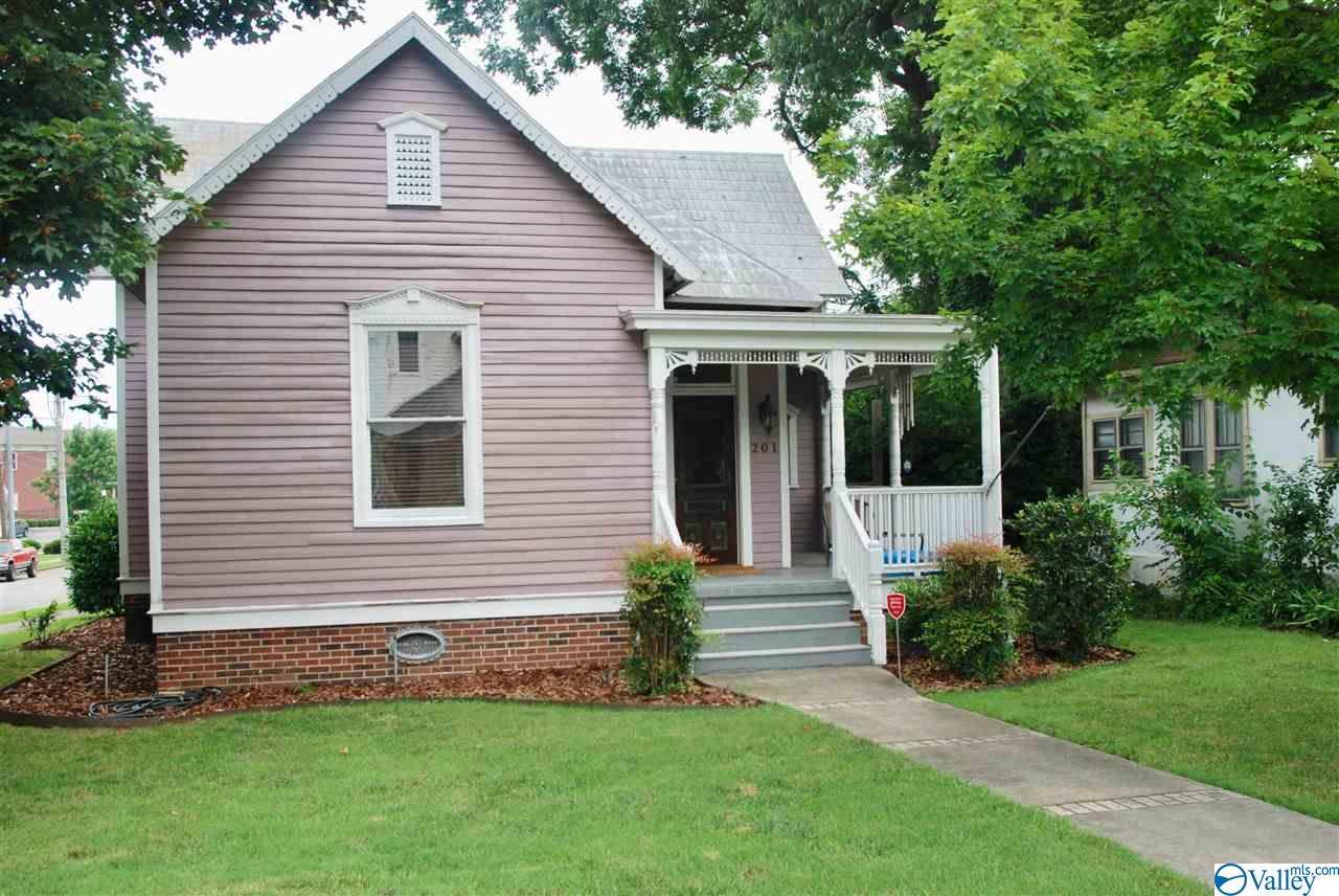 201 Walker Avenue - Photo 1