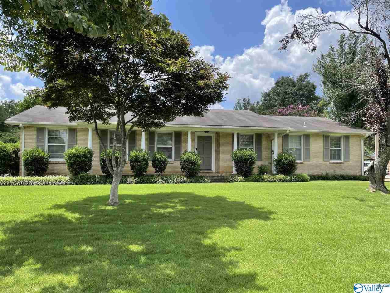 123 Westbury Drive - Photo 1