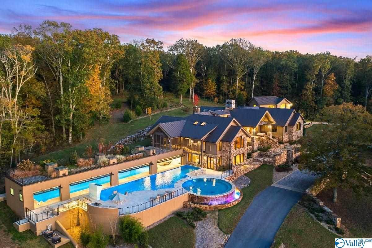 450 Barrington Hills Drive - Photo 1