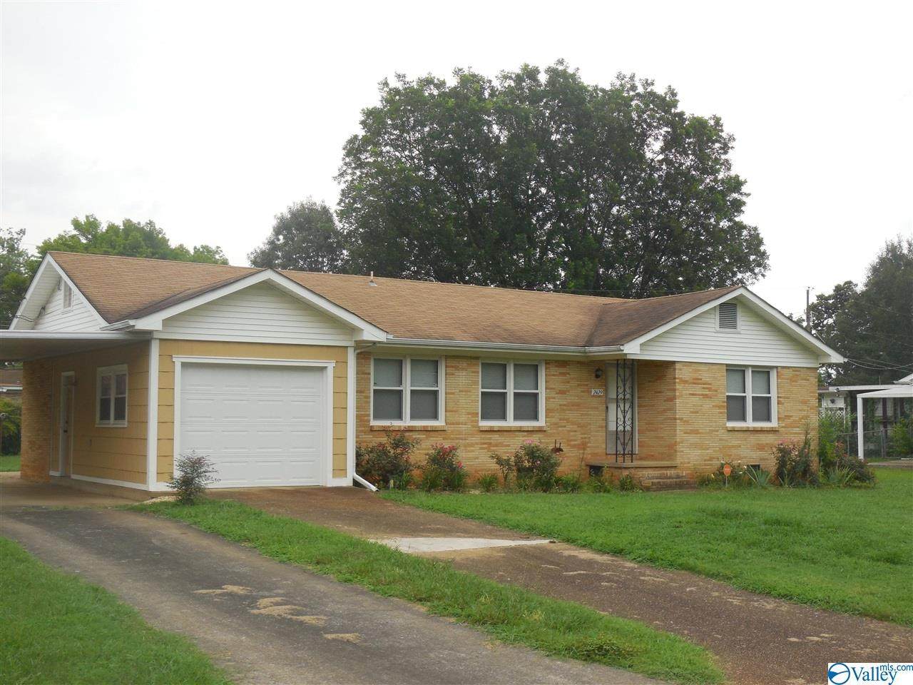 2429 Crestwood Drive - Photo 1