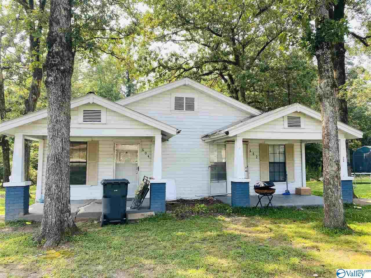 602 College Street - Photo 1