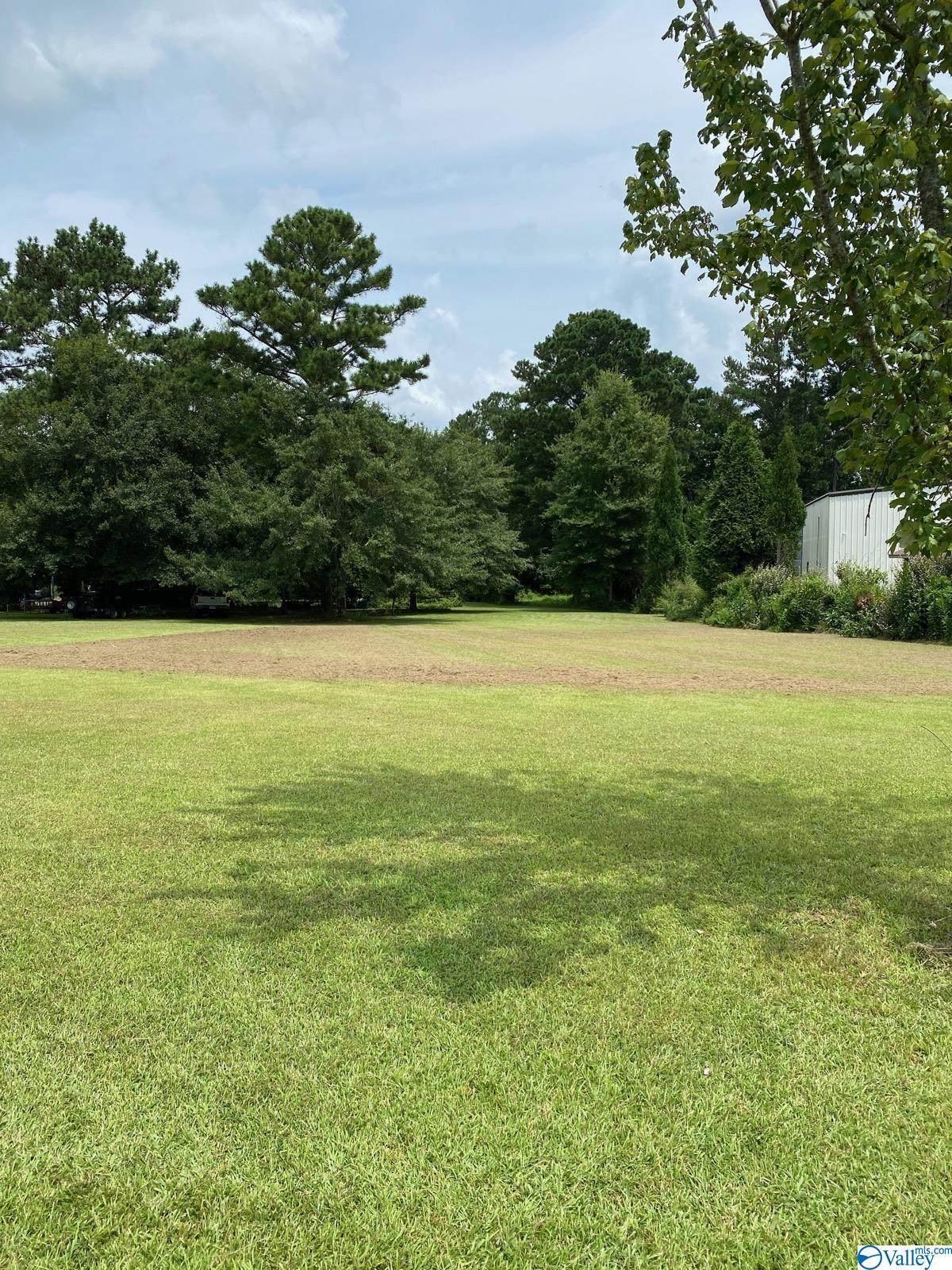 000 Lakewood Drive - Photo 1