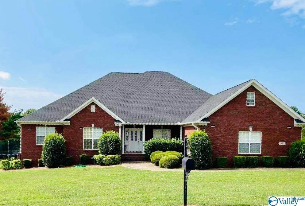 916 Bellemeade Drive - Photo 1