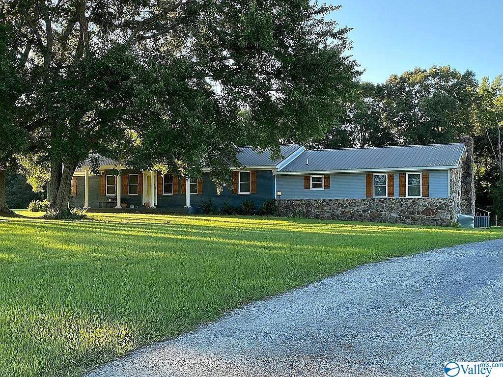 21620 Alabama Hwy 157 - Photo 1
