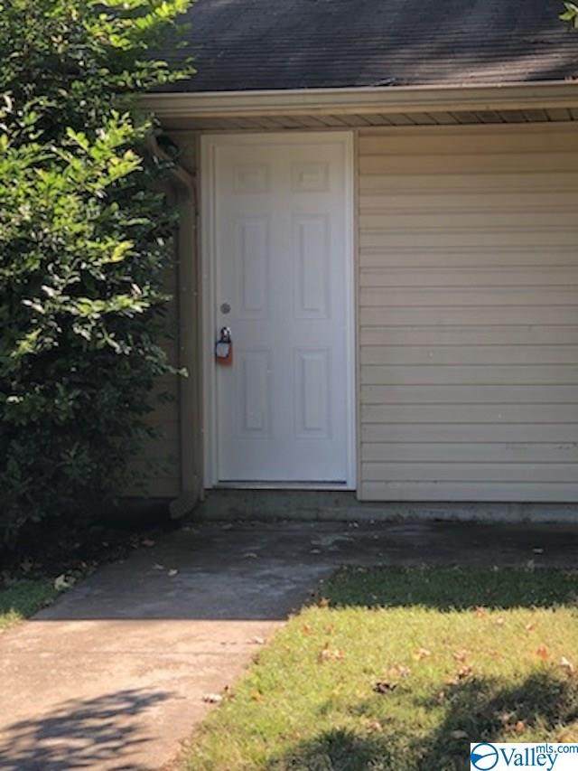 2403 Mastin Lake Road - Photo 1