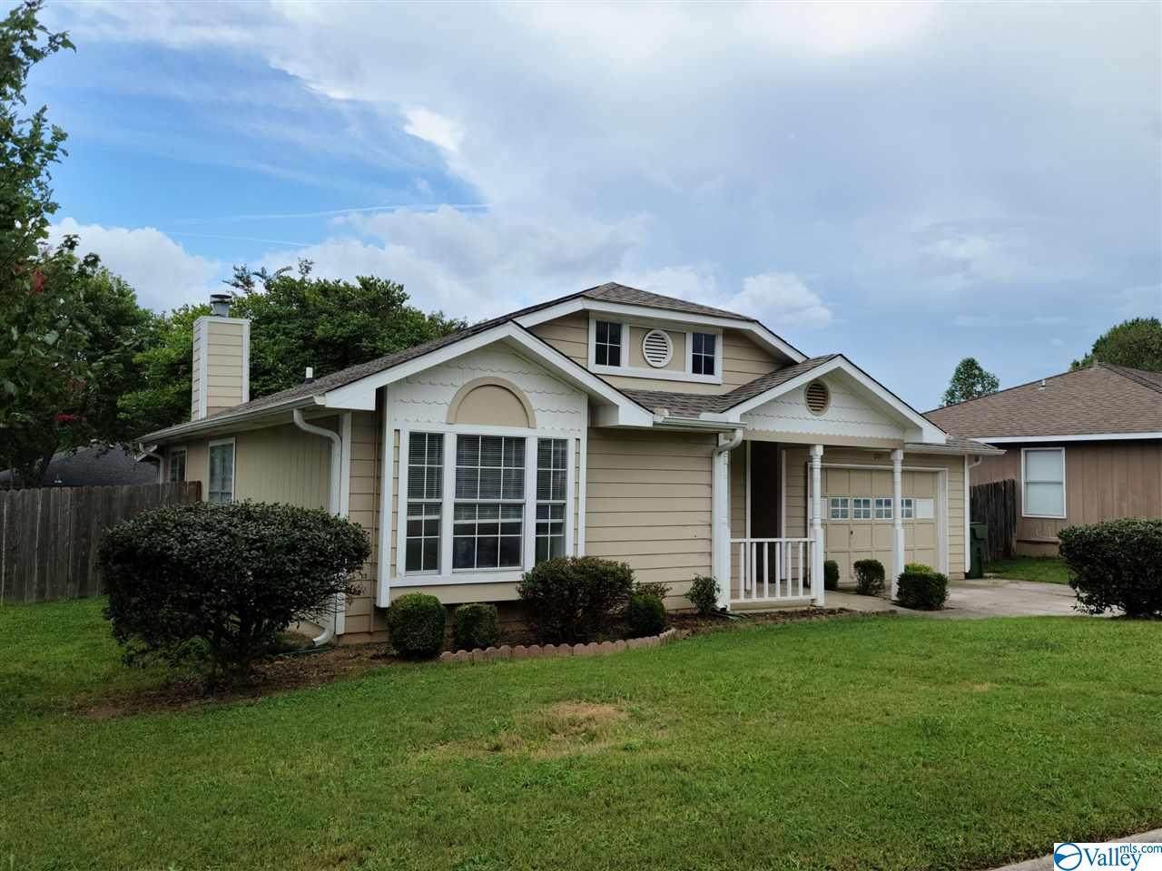 201 Swallowtail Lane - Photo 1