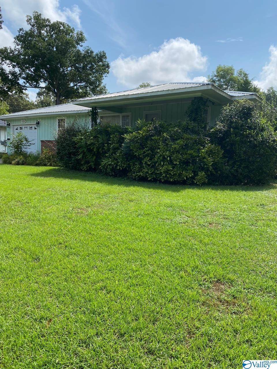 426 Madison Circle - Photo 1
