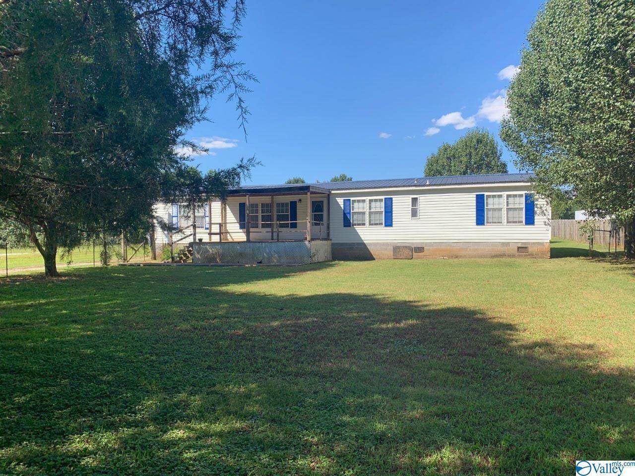 584 Hillsboro Circle - Photo 1
