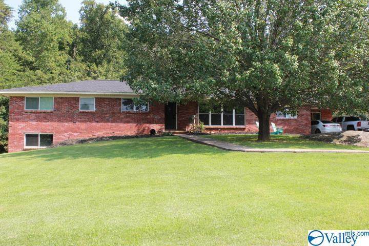 316 Kellett Circle - Photo 1