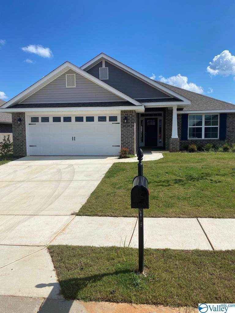 121 Sorrelweed Drive - Photo 1