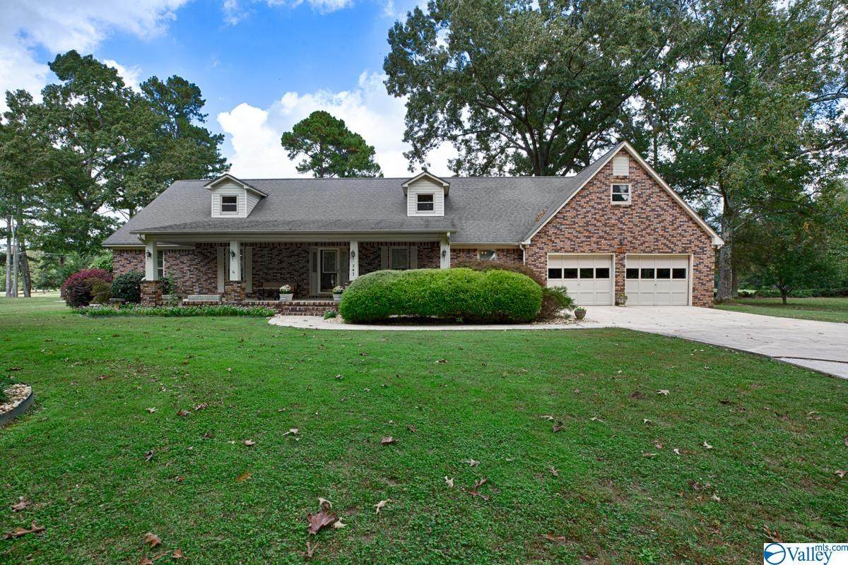 347 Golfview Drive - Photo 1