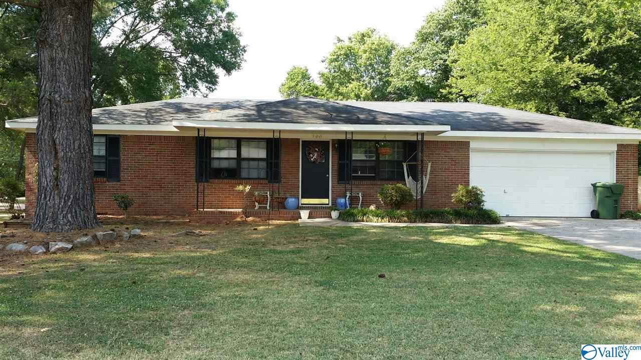 200 Curtis Circle - Photo 1