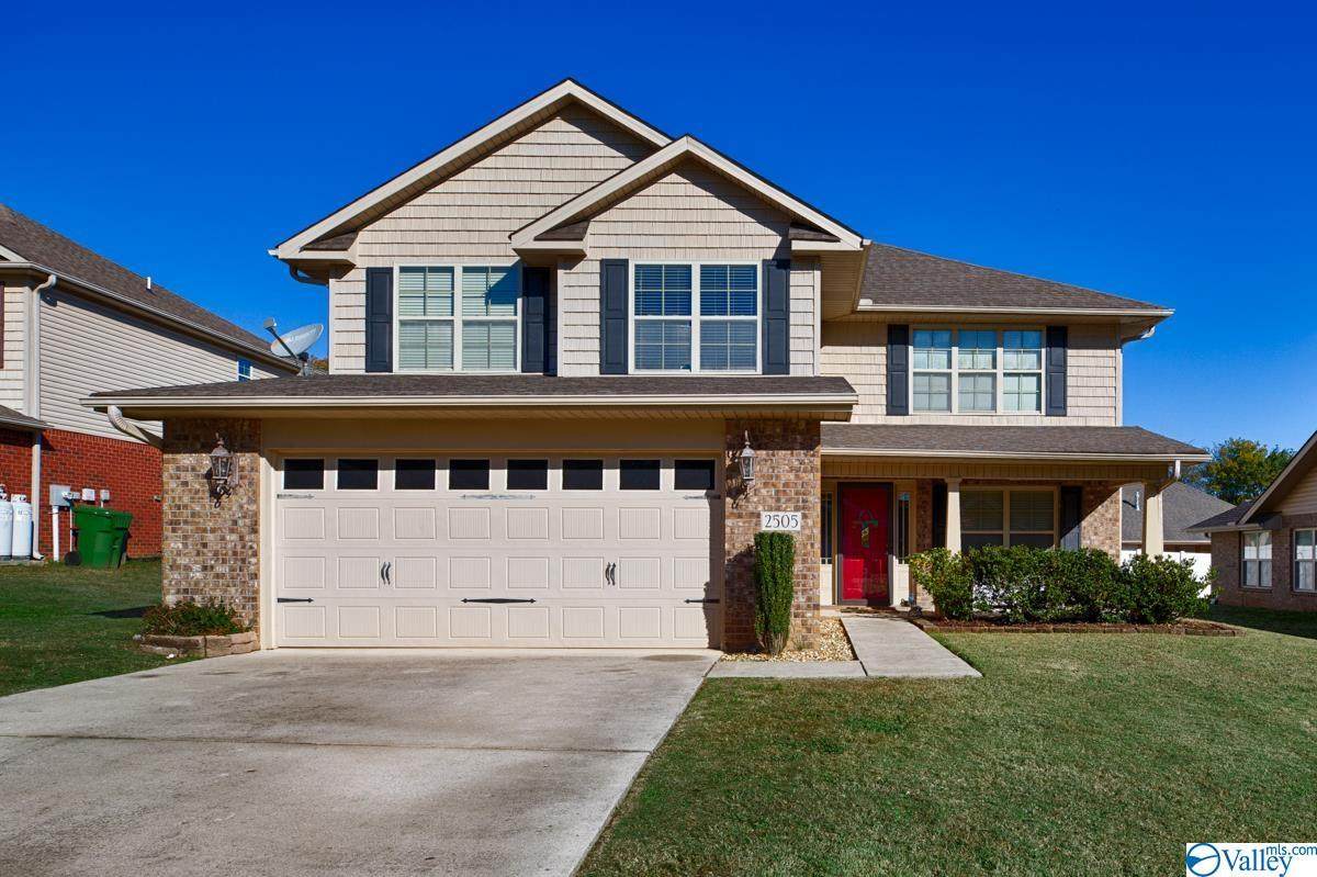 2505 Millwood Circle - Photo 1