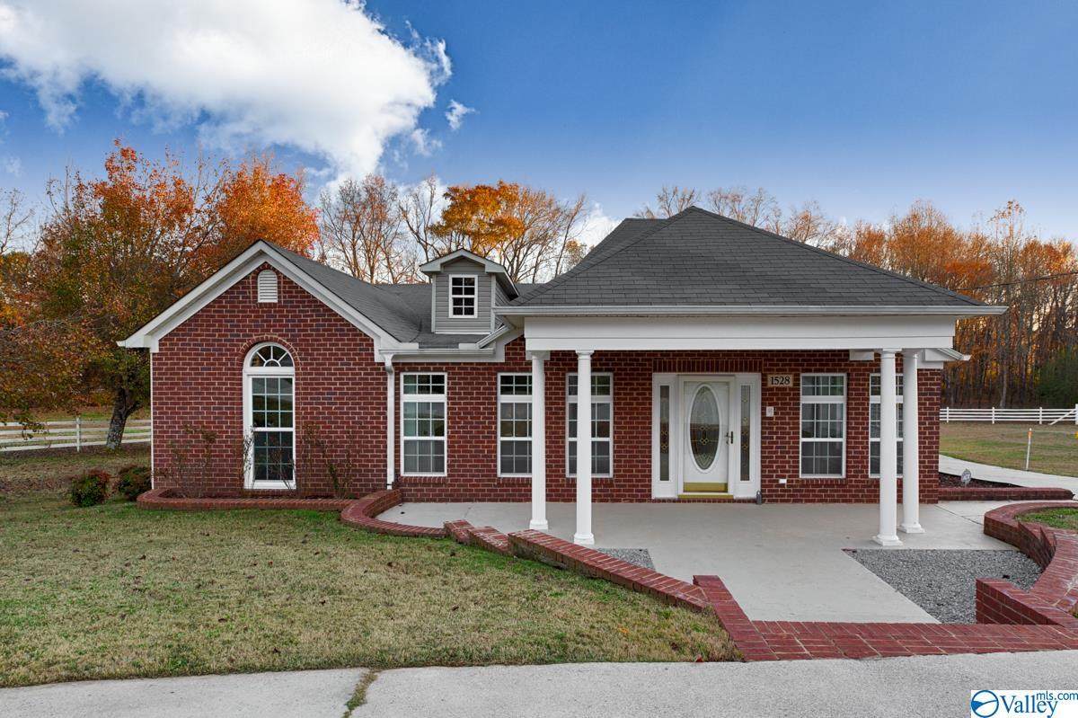1528 Nick Davis Road - Photo 1