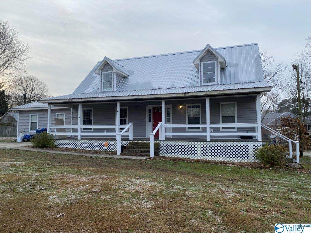 1004 Seay Avenue - Photo 1