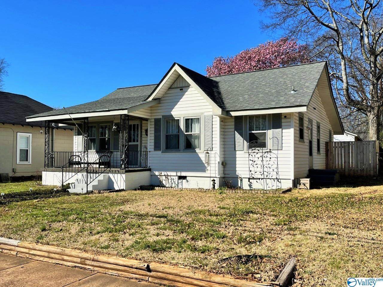 1212 Grant Street - Photo 1