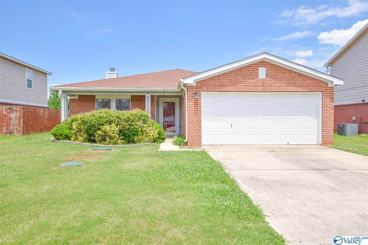 315 Jasmine Drive - Photo 1