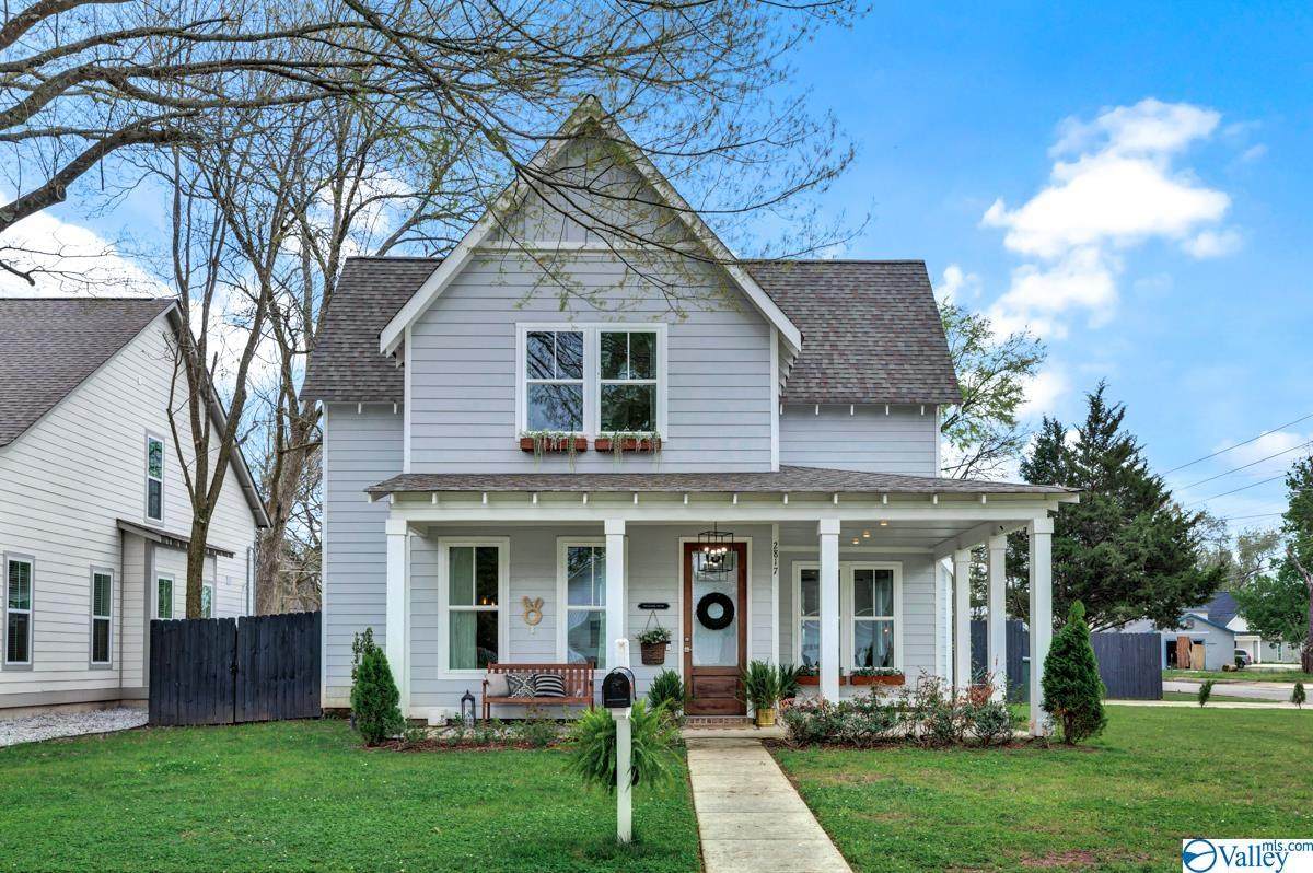 2817 8th Avenue Sw - Photo 1