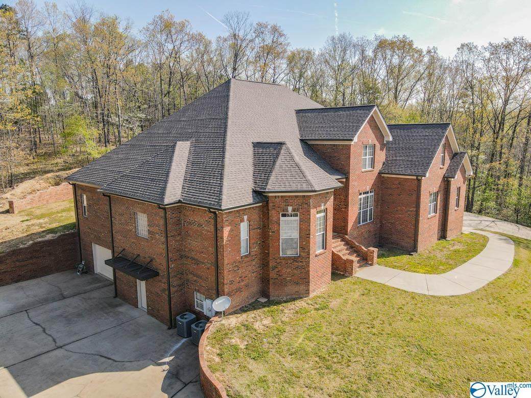 318 Maynor Lane - Photo 1