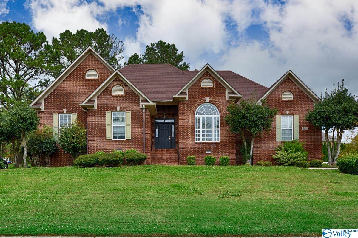 252 Cheswick Drive - Photo 1