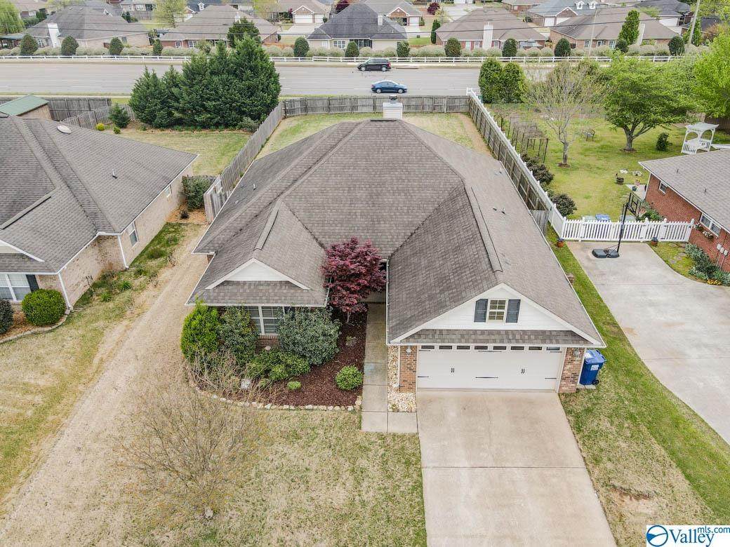 4924 Montauk Trail - Photo 1