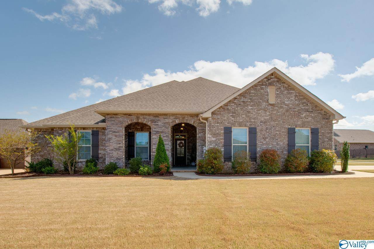 137 Princewater Drive - Photo 1