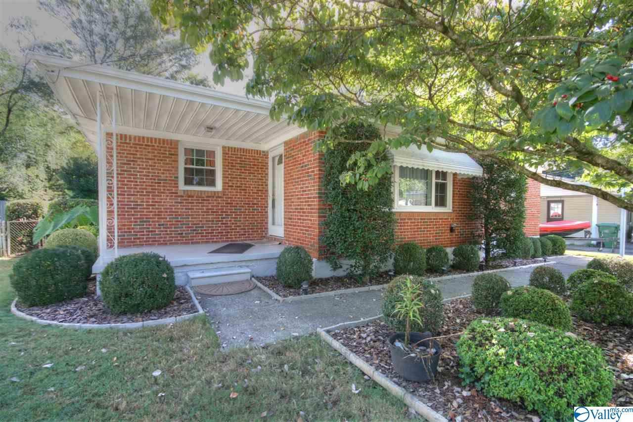512 Warner Street - Photo 1