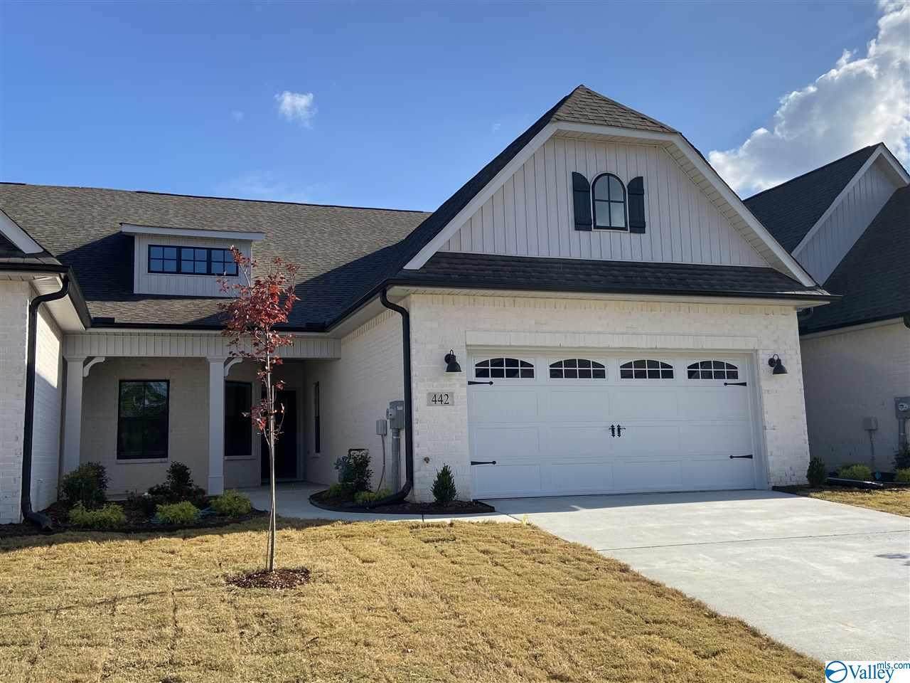 442 Legend Oak Way - Photo 1