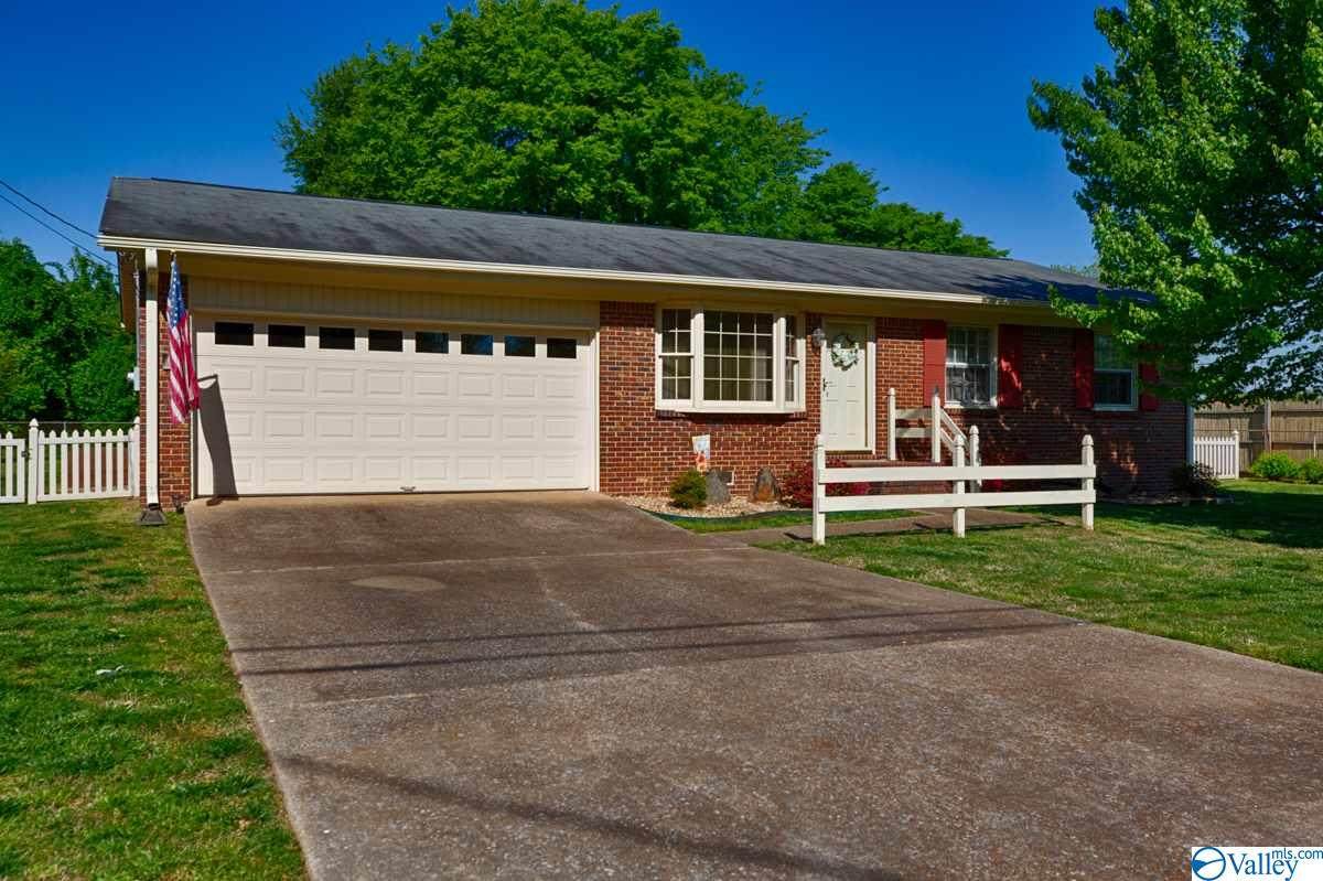 711 Larry Drive - Photo 1