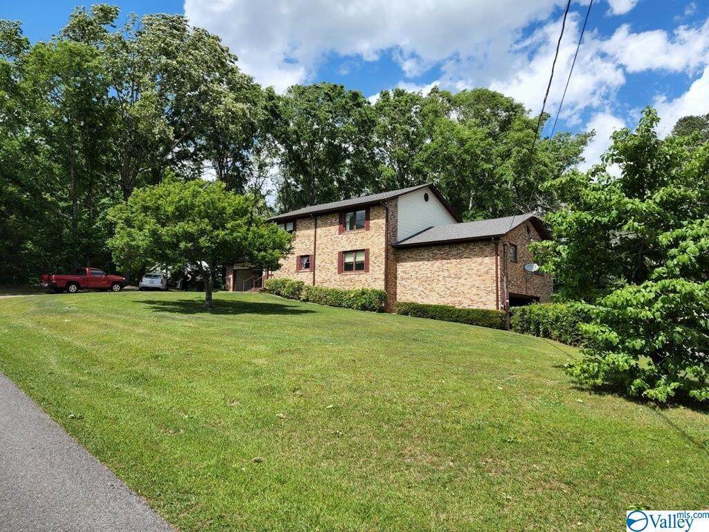 605 Palace Ave - Photo 1