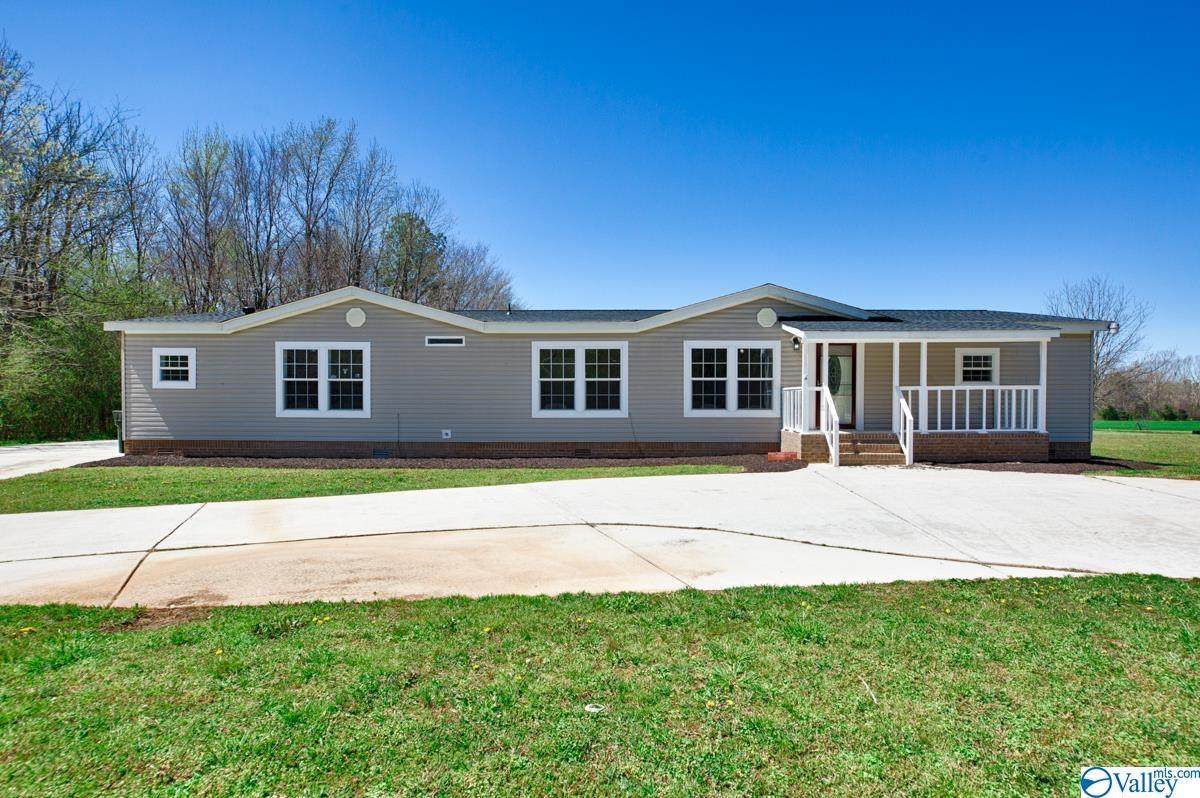 424 Townsend Drive - Photo 1
