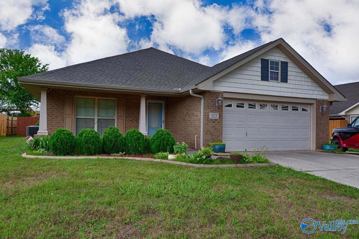 323 Research Station Boulevard - Photo 1
