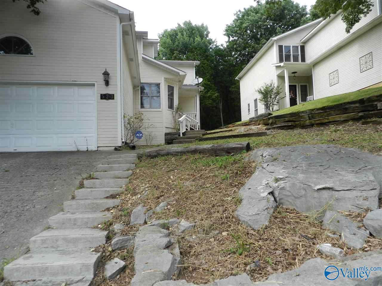 523 Farmingdale Drive - Photo 1