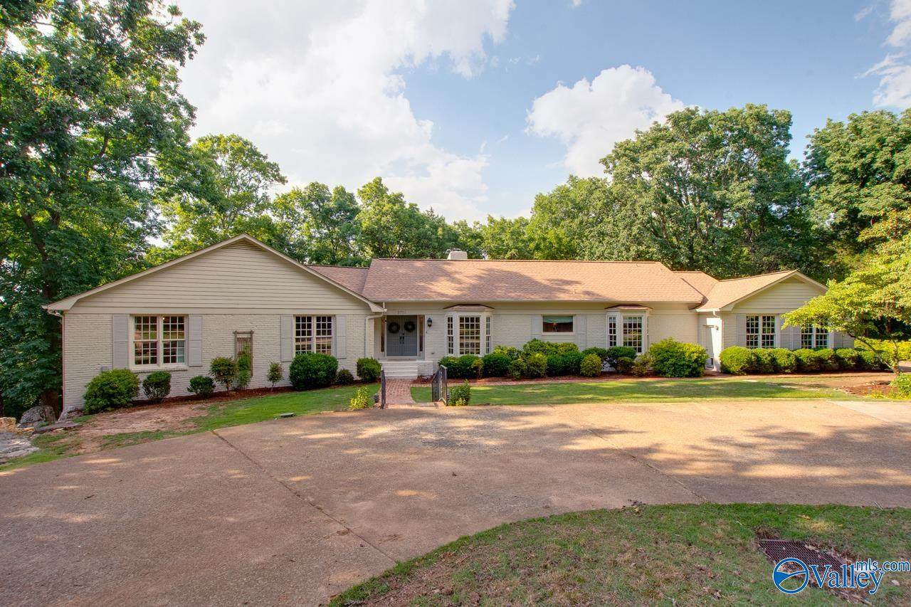 5701 Tannahill Circle - Photo 1