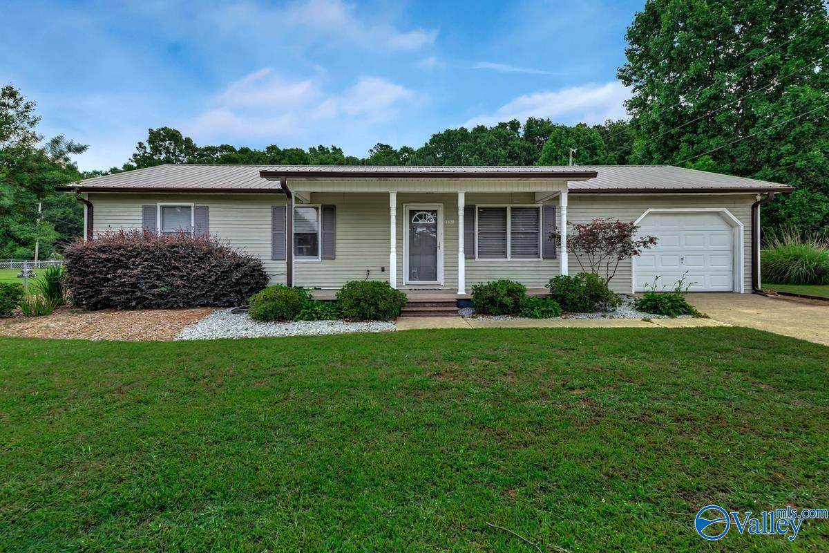 1820 Lindsay Lane N - Photo 1